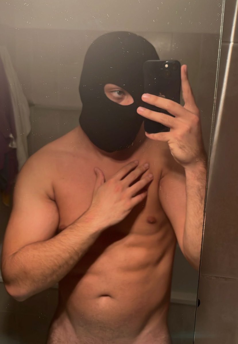 Lord Max tweet media