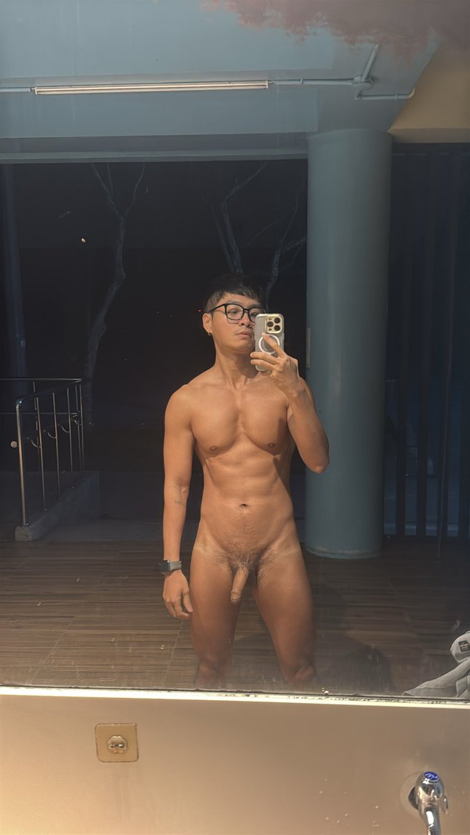 DENNIS @ GAYTOPIA 🏳️‍🌈 tweet media