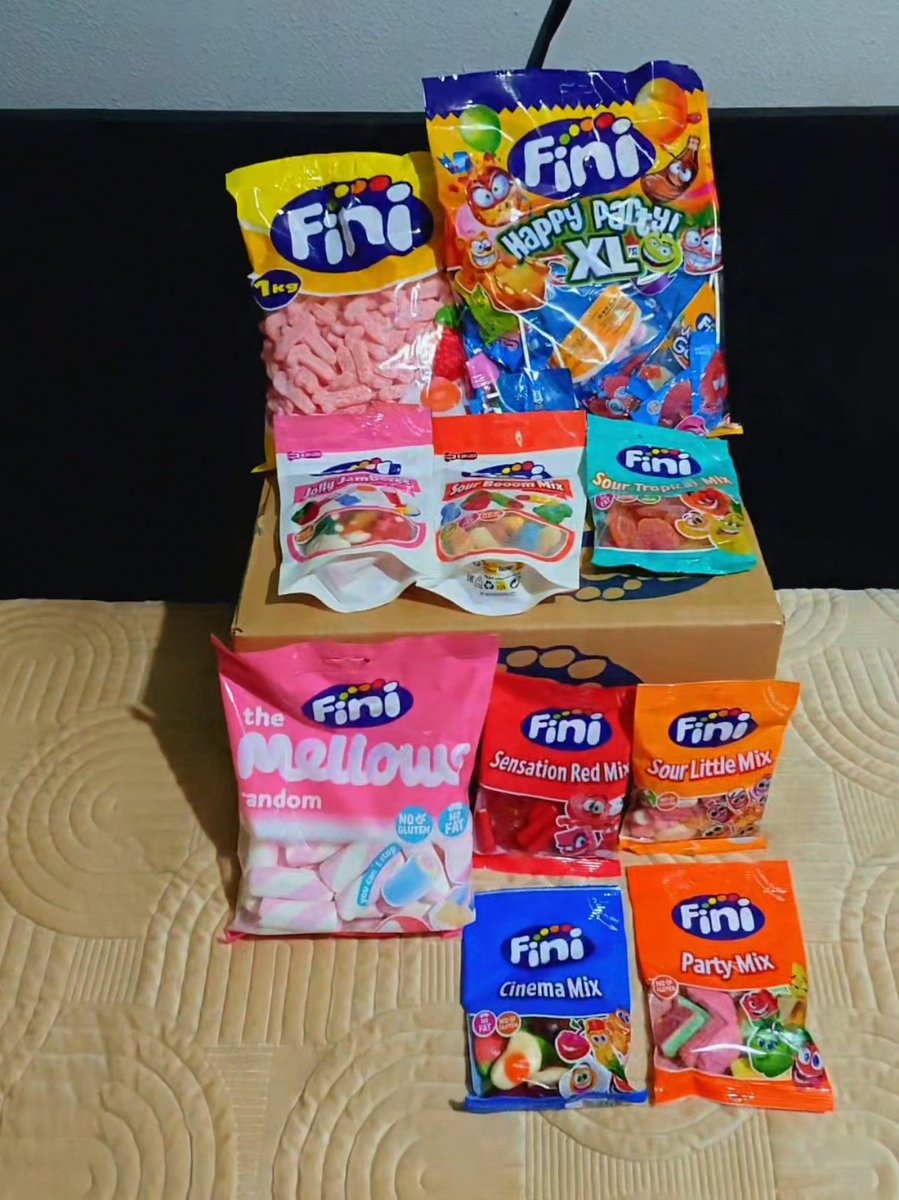 ardillakoalaoki's tweet image. Mi día de hoy se ha resumido en ver Shin Chan en Comedy central, y las chuches de @Fini_golosinas solo han podido mejorarlo 🍭🍬✨
Gracias por endulzar siempre los mejores momentos 🫂
#regalo #publi