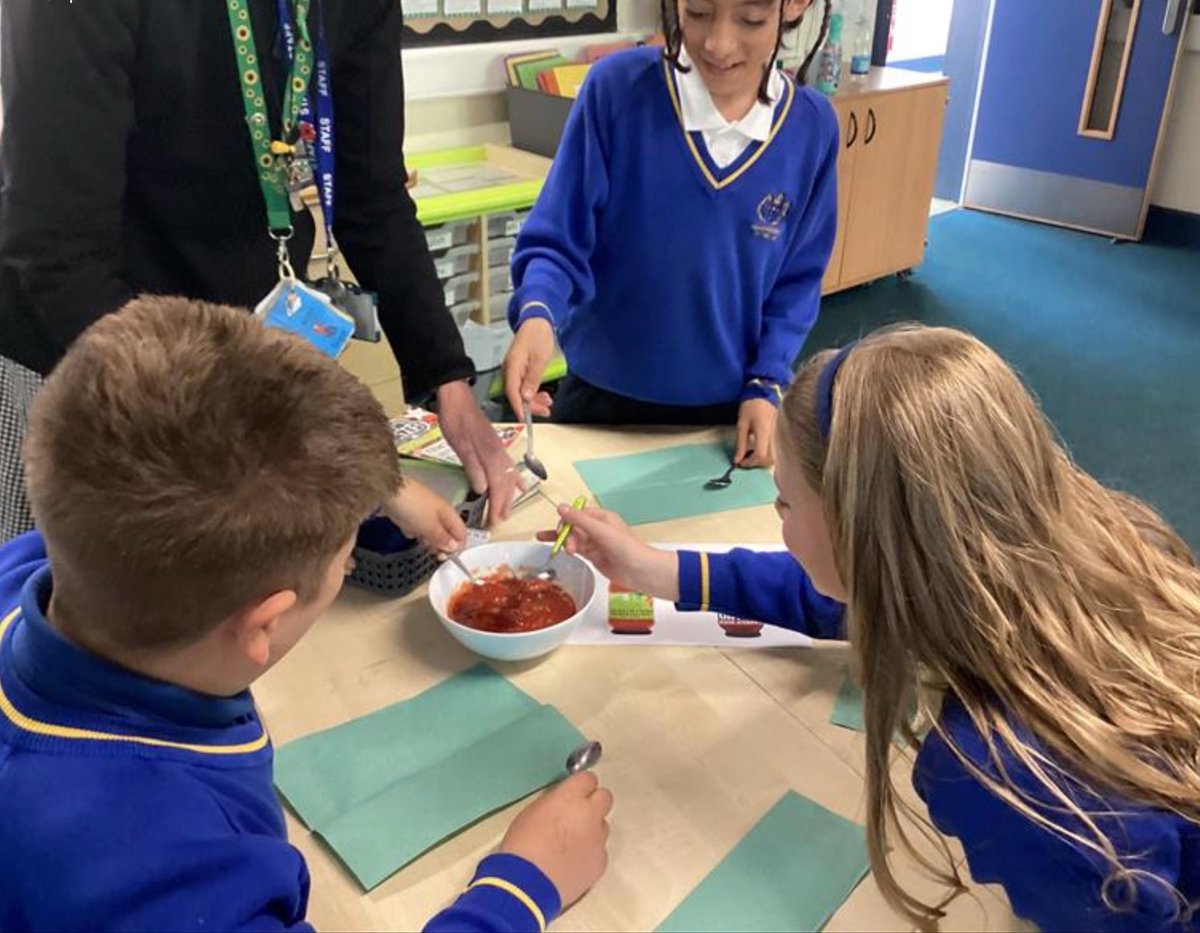 sissinghurstVA's tweet photo. Eagles taste tested different bolognese sauces, thinking about flavour and texture. Next they need to make adaptations to design a recipe to be made in school. @kapowprimary https://t.co/fsIf37t2DI