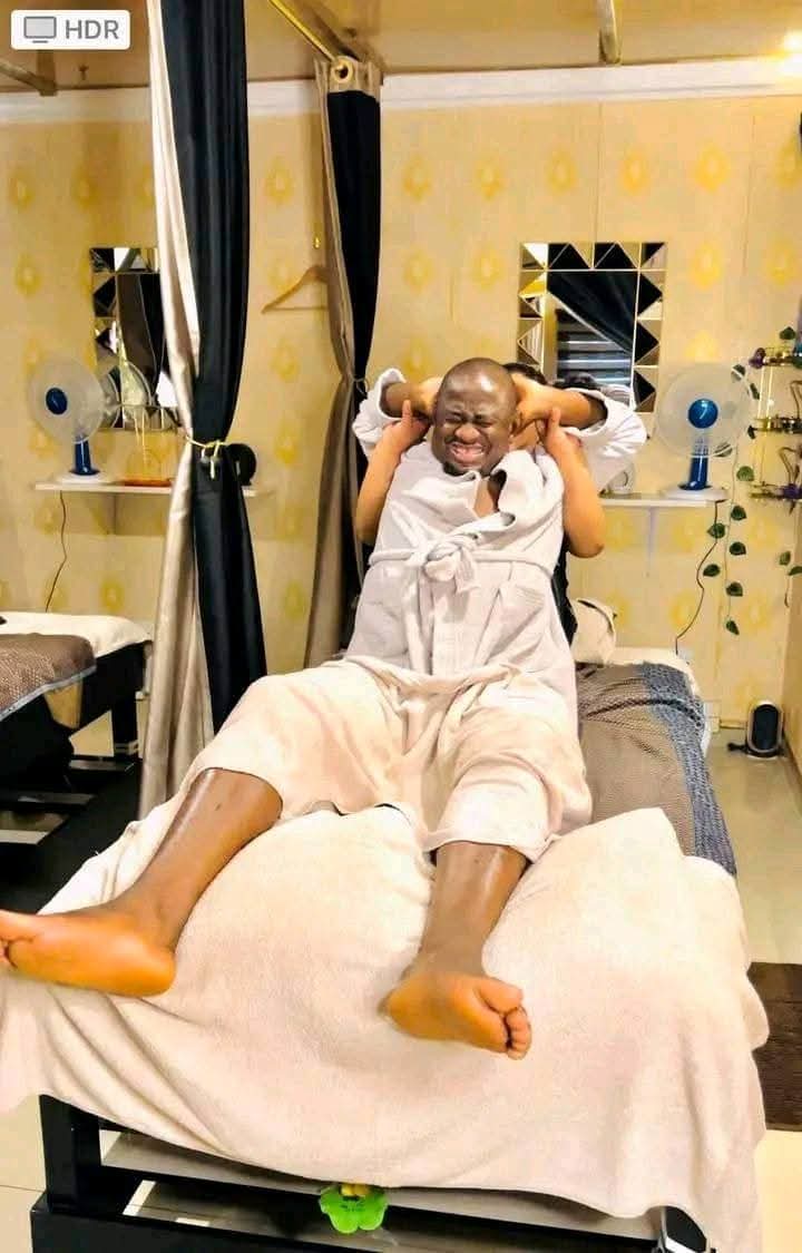 20thcenturybarber tweet media