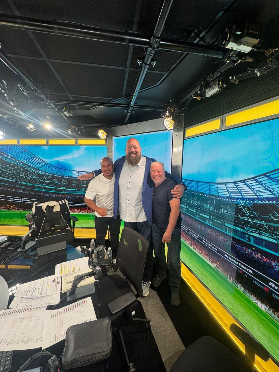 IandrewDiceClay tweet media