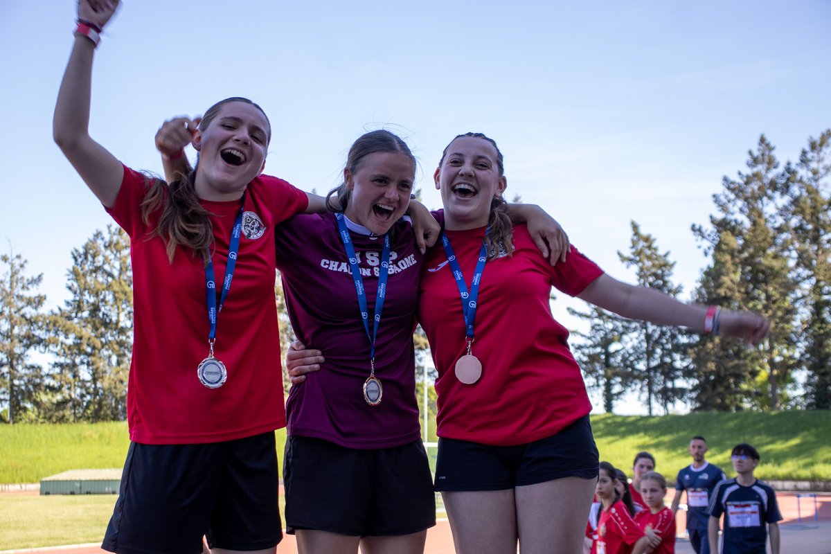 SDIS71's tweet photo. #PERFORMANCE | 242 participants se sont réunis pour le challenge départemental des sapeurs-pompiers.
🔥 Une journée placée sous le signe du sport, de la technicité et de la cohésion.
Bravo aux sportifs et merci aux équipes mobilisées pour cette belle réussite. 👏
📷 M. GAUTHEY https://t.co/Y1laK6G48w