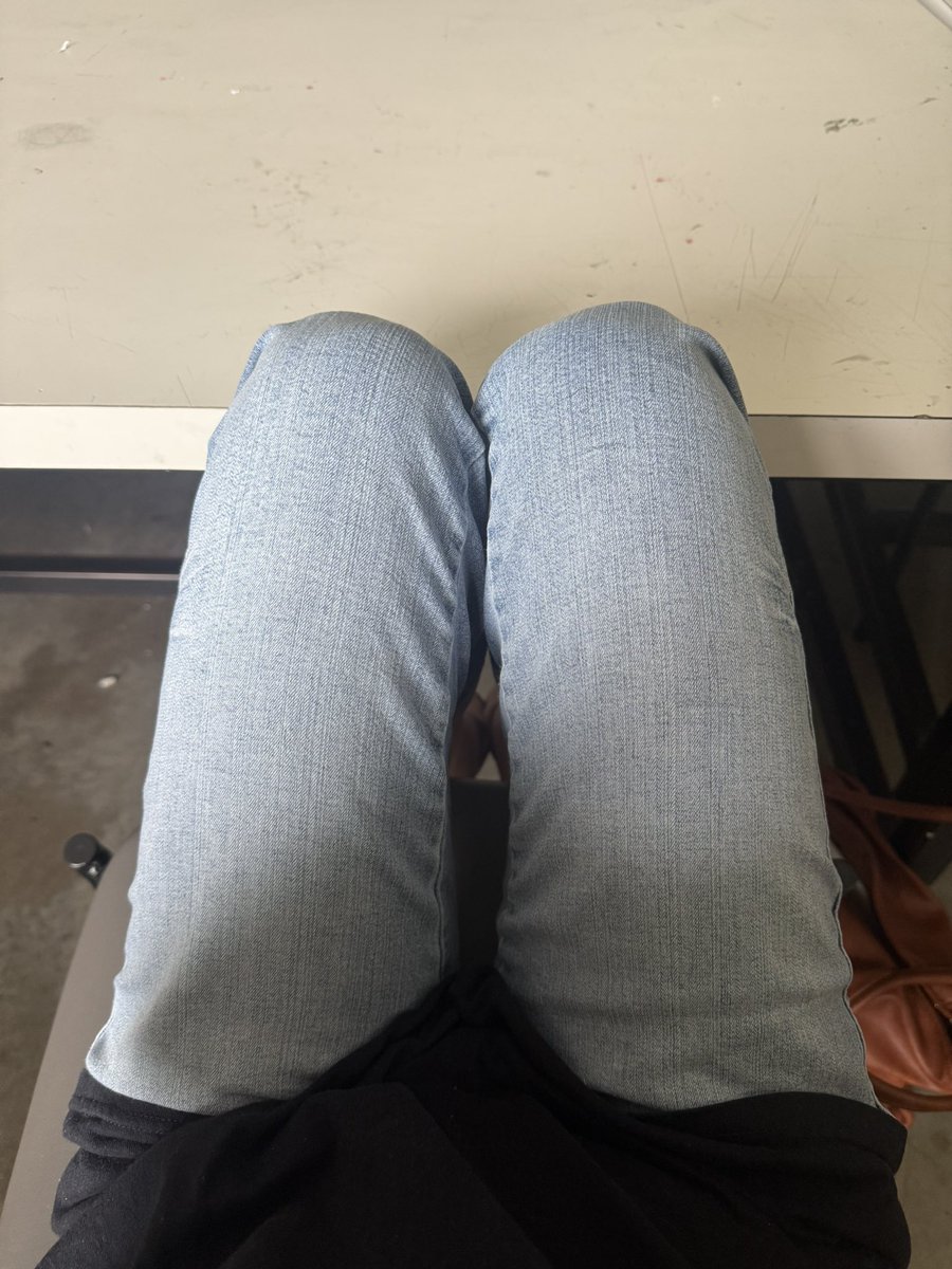 iamsocunt's tweet photo. feeling sad but skinnier than i was yesterday https://t.co/lJM6Gg6xIg