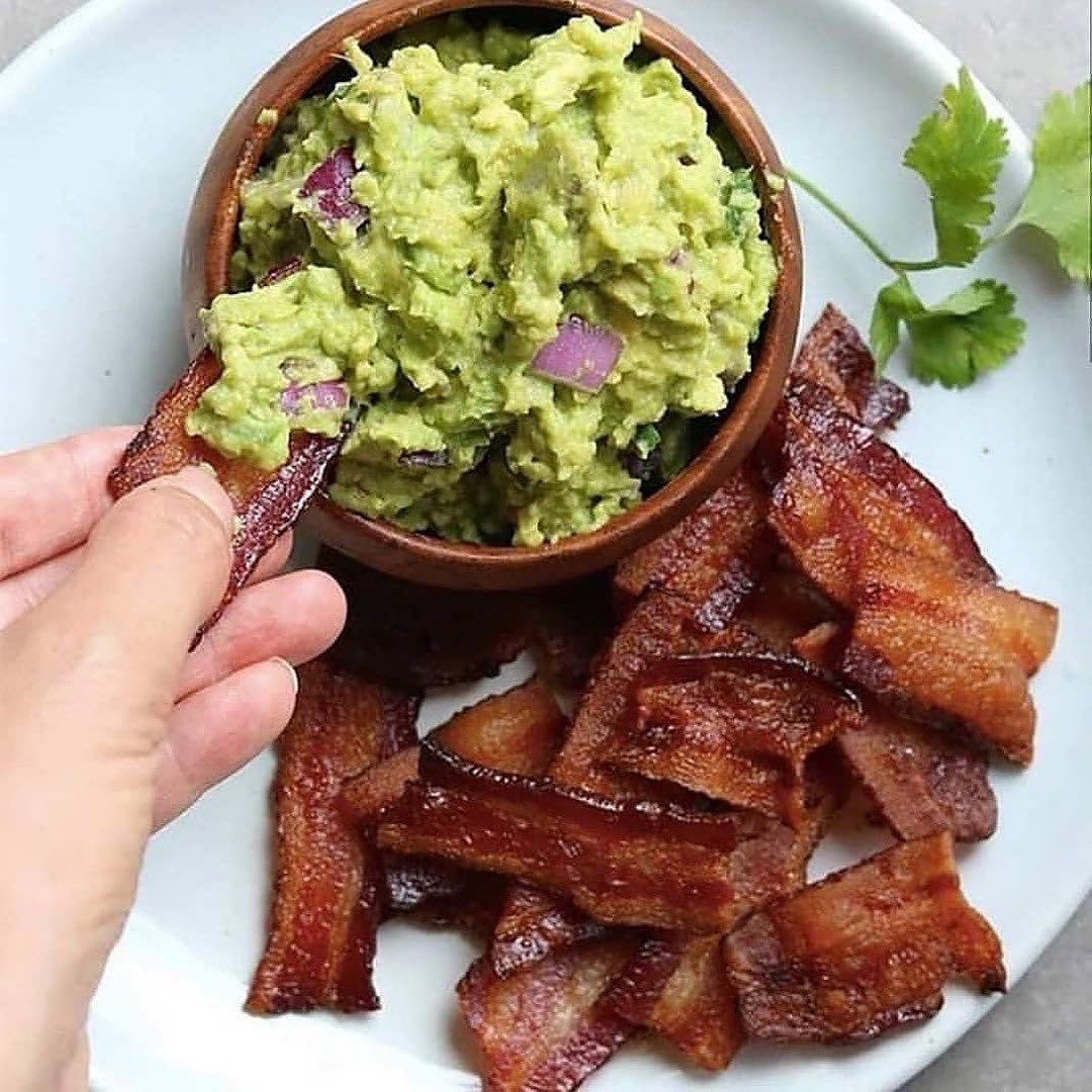 Lowcarbjiji's tweet image. 🥓 Keto Bacon Chips with Guacamole Dip

🥑 Eating keto doesn’t have to be boring.
Get 1001+ guilt-free, fat-burning, delicious keto recipes in my FREE digital cookbook! 🔗 Tap the link in bio &amp;amp; download your copy now! 📚

#keto #ketosnacks #lowcarb #ketorecipes #bacon #guacamole