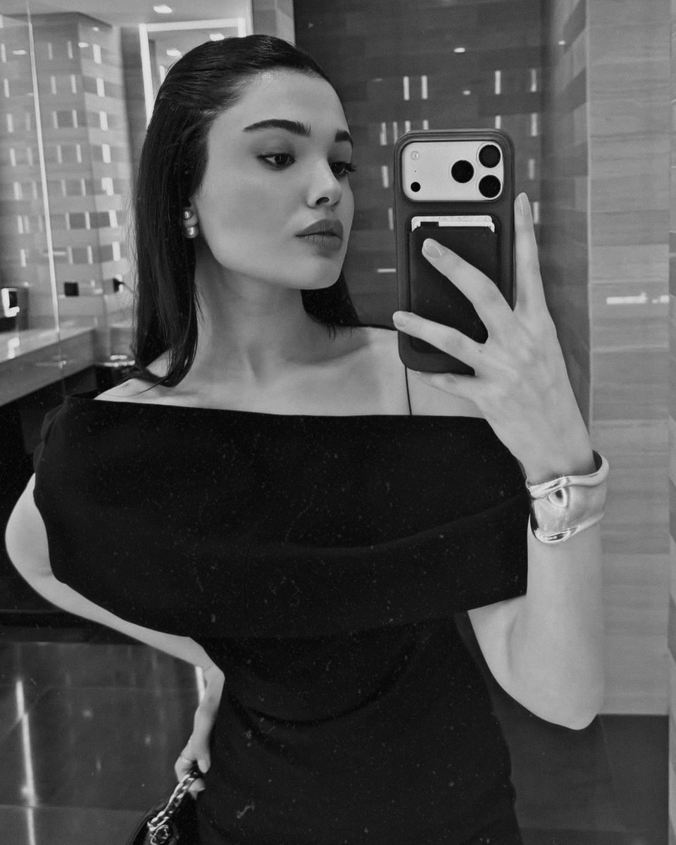 💭 tweet media