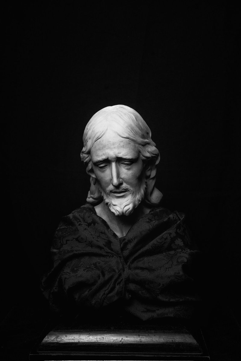 PanequeArte's tweet image. Boceto estudio de busto de Cristo tamaño académico.
Año 2022.
He querido transmitir la amargura del Señor ante el tormento .
Fotografía @LMFotosCofrades 
#arts  #arte #sculpture #malaga #clay #finearts  #imagineria