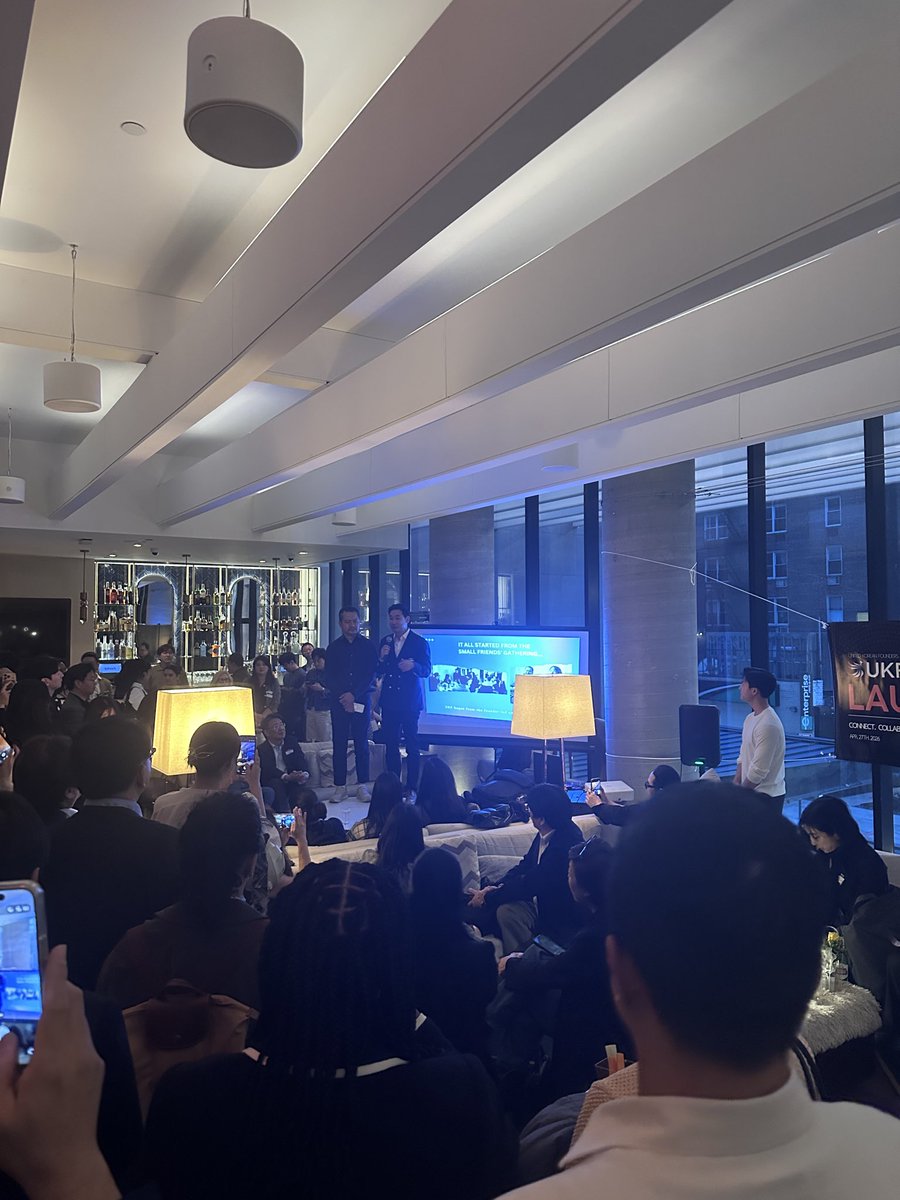 eugenedk's tweet photo. Hoping the UKF will grow and support korean entrepreneurs! Love their initiatives! https://t.co/ki978u9PPq