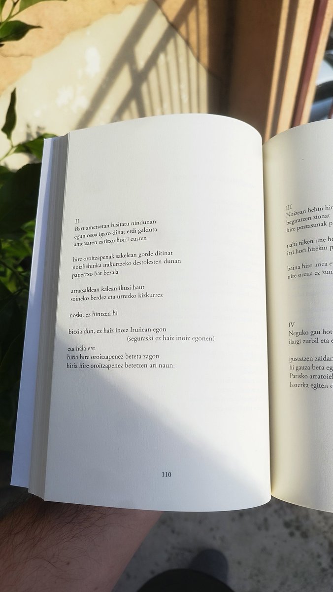 PeioAr's tweet photo. Ez ditut inoiz hemen partekatzen idazten ditudan gauzak, lotsatzen bainau :)
Baina honek ilusio nahikotxo egiten dit https://t.co/CcGZ4Wdbog