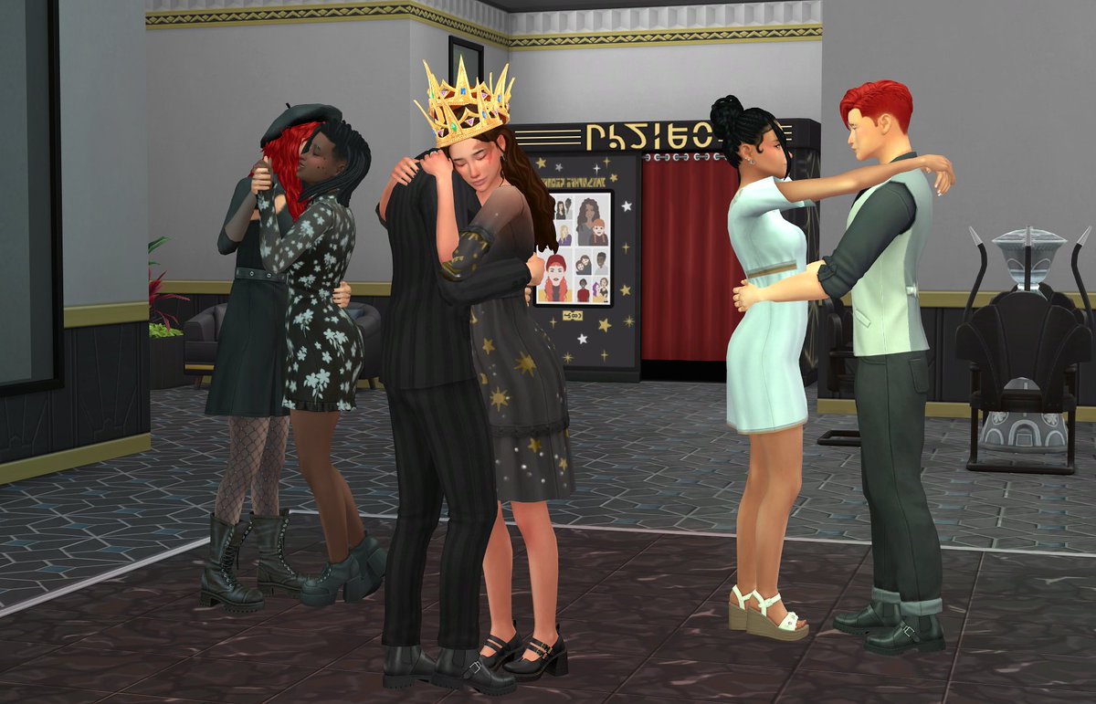 SraSimmer's tweet image. Baile de fin de curso ~ Parte 6/6

Todos se lo han pasado muy bien pero lo mejor es que llegan las vacaciones de verano ☀️
#TheSims #TheSims4