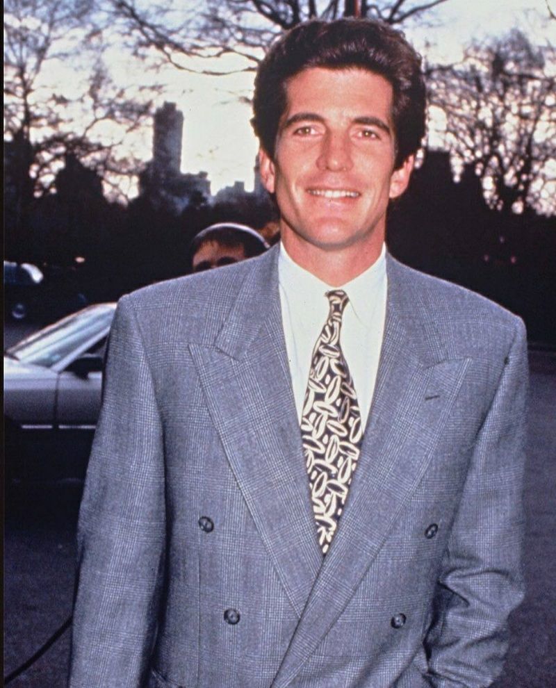 THE17thLETTER tweet media