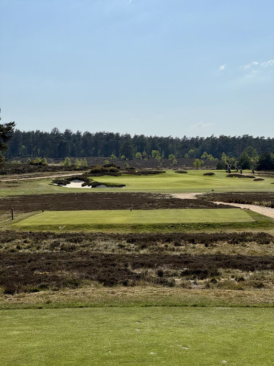 cookiejargolf's tweet image. The par 3s at @HankleyC 

Hard to not pull your camera out on each of them.