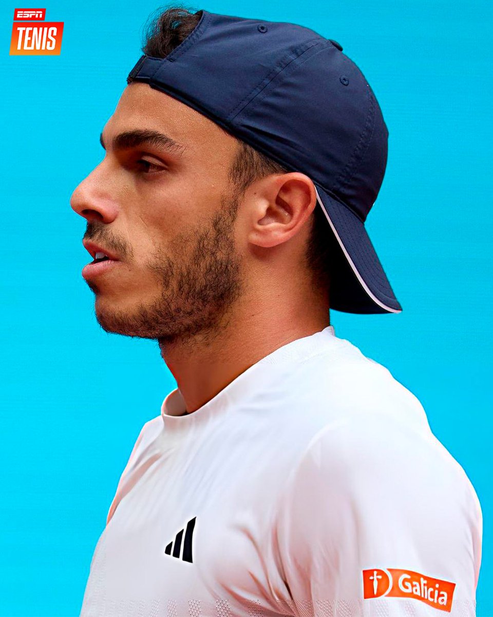 ESPNtenis's tweet image. SE QUEDÓ EN OCTAVOS. 😓

No habrá cuartos de final para 🇦🇷 Fran Cerúndolo que fue superado 7-6 (8) y 6-2 por 🇧🇪 Alexander Blockx en el M1000 de #Madrid. ❌

⏬ El argentino saldrá del Top 20 al no defender las semis alcanzadas en 2025.