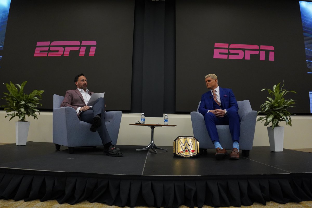 ESPNPR's tweet photo. 💥 @WWE Champ @CodyRhodes spent Monday at ESPN's Bristol, Conn. campus

'The American Nightmare' made @SportsCenter &amp; ESPN Social appearances before @JoeTessESPN led a conversation between Rhodes &amp; ESPN employees

📸 (Sofia DiGrande / ESPN Images) https://t.co/3yIawXaQgr
