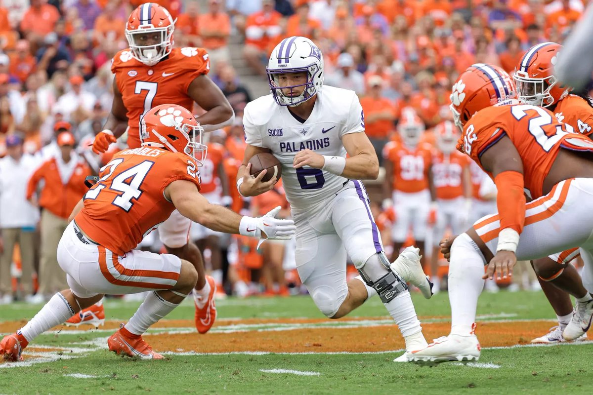 AidanFischer11's tweet photo. Blessed and honored to receive a D1 offer from Furman University!! @CoachKuzemka @PaladinFootball https://t.co/dca5tyqSNO