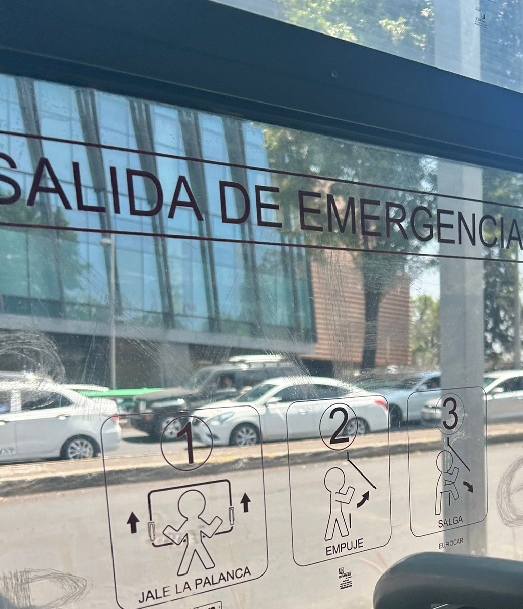 Accionando86906's tweet image. #WA #Image 2026-04-28 at
11:37 a.m.
Tráfico súper pesado de Luis Cabrera a hospital Ángeles.
Y de igual manera en el retorno de Periférico para hospital Ángeles