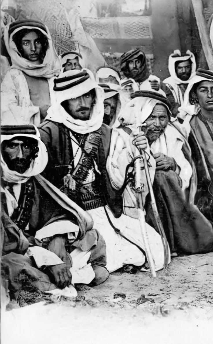 فـ. tweet media