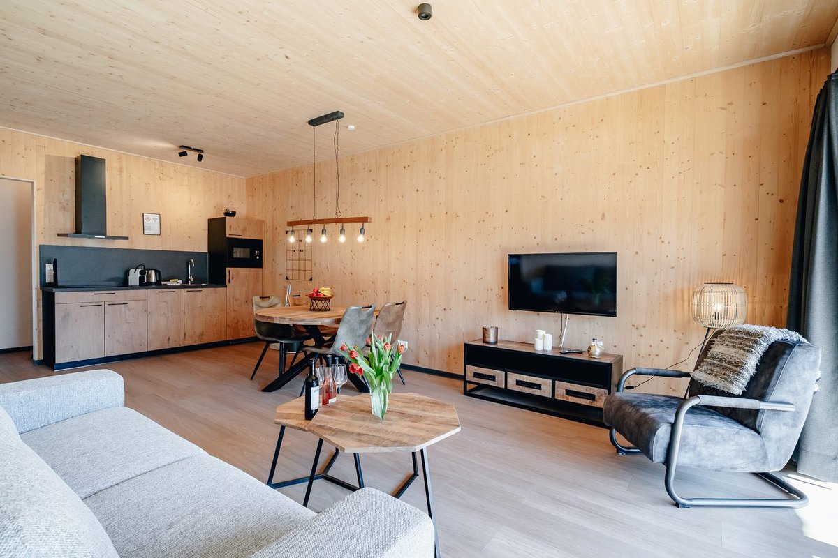 DennisKers0803's tweet image. 4 units left. That’s it.

Fully furnished apartments, 4 min from Nassfeld.  
Built for rental + own use.

€273,639 – €444,617 (net)

Exclusively for sale via Valvora by Clofers.  
Scarcity drives price. Timing drives profit.

Comment “INVEST” or DM.

#secondhome #nassfeld