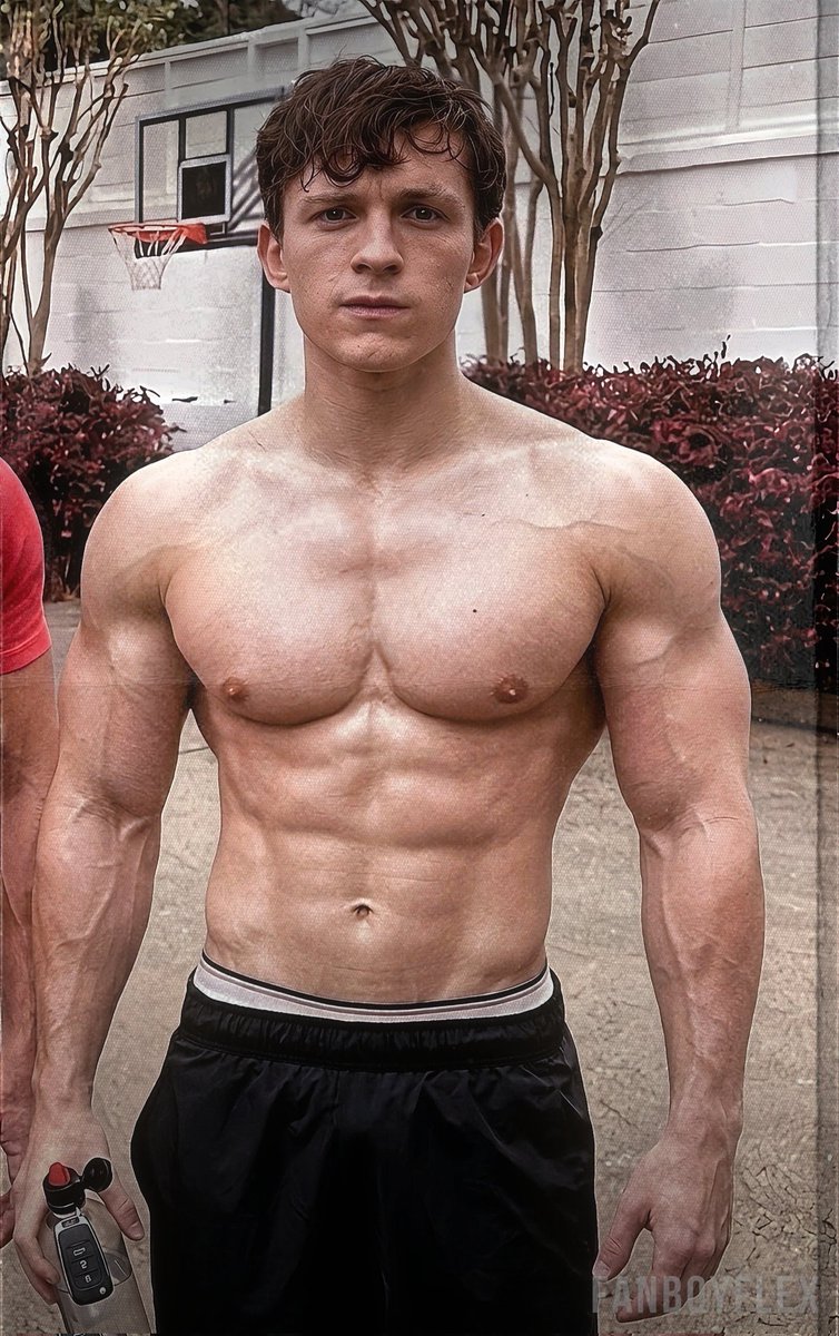 ꜱᴀᴍ ❤️ biceps | 51% AI tweet media