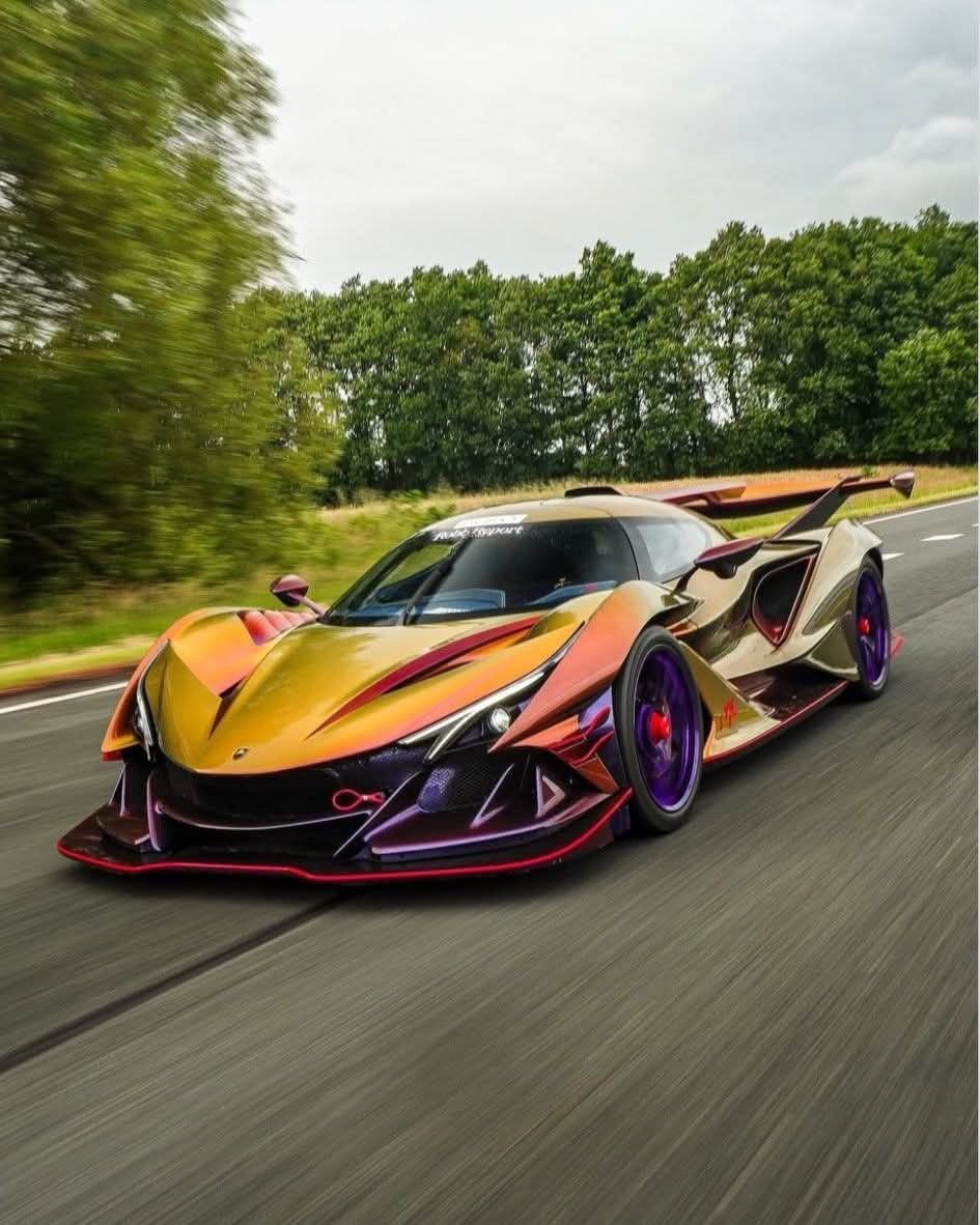 MegMeg40's tweet photo. This Apollo IE looks like it escaped from a sci-fi movie just to hunt down every supercar on the highway. 🏎️ https://t.co/ZdQQ2VZBD4