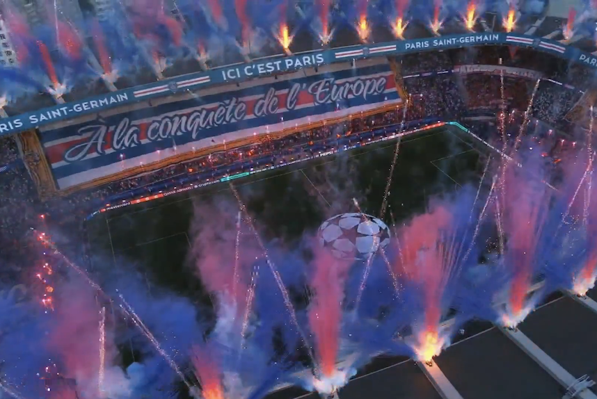 TouchlineX's tweet photo. 📸 - THIS ATMOSPHERE IS ABSOLUTELY INCREDIBLE! ✨✨ https://t.co/FqzrPRoMyu