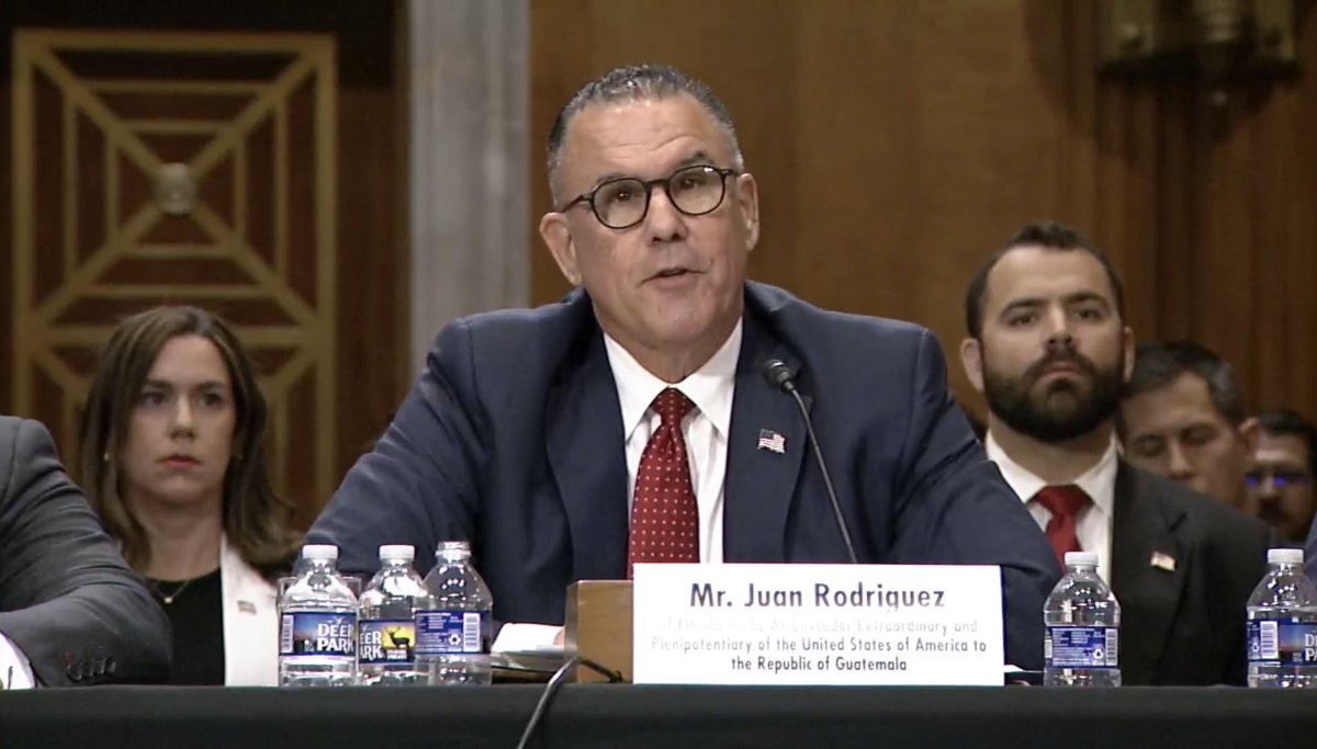 Guate_Inmortal_'s tweet photo. Desde Guatemala Inmortal queremos felicitar al Abogado cubano americano Mr Juan Rodriguez, por su excelente desempeño hoy en el Comite de Relaciones Exteriores del Senado de los EUA, exhibio una postura firme y no se dejo manipular por narrativas falsas sobre Guatemala, de la izquierda woke y los democratas fracasados de cicig ! ¡ un respiro de aire limpio para Guatemala! esperamos todos los guatemaltecos, una relacion mutua de respeto y cooperacion interinstitucional con los EUA y la presidencia de Donald Trump y como Mr Rodriguez muy bien dijo en su audiencia "no debemos pasar la linea del respeto institucional hacia Guatemala" muy bien Mr Rodriguez !🇺🇸🇬🇹✝️🗽🤝🤝🤝