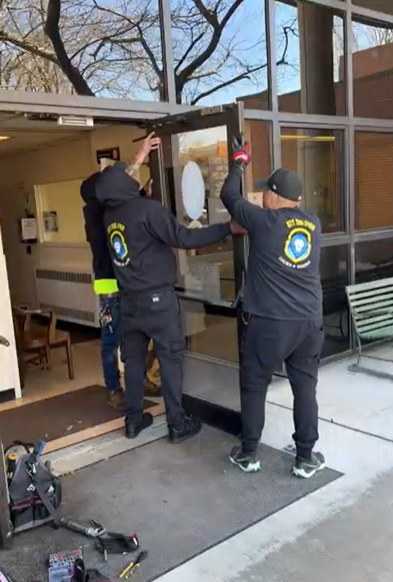 KingLocksmiths's tweet photo. Lockouts and emergencies can happen at any time, day or night.

King Locksmith and Doors Inc provides fast emergency locksmith services across Maryland, Washington, and Northern Virginia, including home lockouts, business lockouts, broken key extraction, and urgent lock repair. https://t.co/IrWvsaFIq5