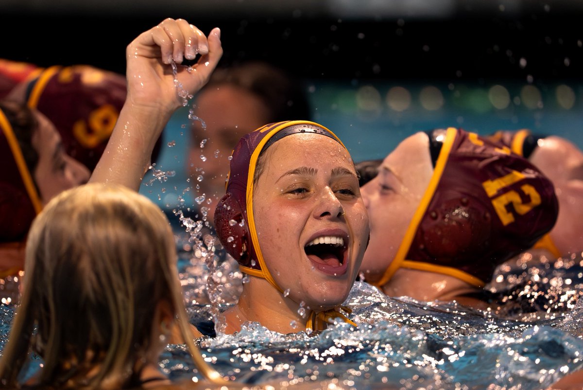 USAWP's tweet image. So about this past weekend… ✌🏼🏆 🤽🏻‍♀️
2️⃣0️⃣2️⃣6️⃣ @NCAA Women’s Water Polo National Championship belongs to the Women of Troy @USCWaterPolo. 
The 7️⃣th #NCAA title in #USC Women’s #WaterPolo history!