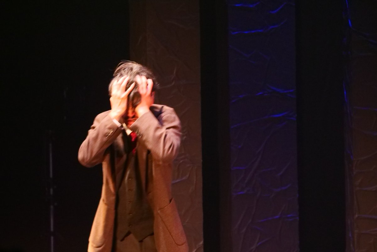 hatanoatsuhiro's tweet photo. いっぱい考えよう。演劇はかっこういい。 https://t.co/Bcyksqd9D6
