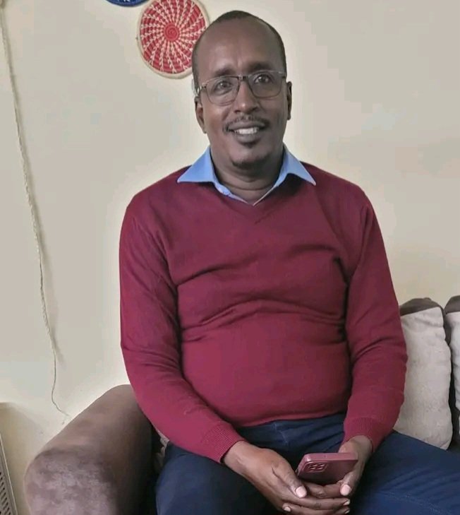 Sum_Tsy's tweet photo. Exiled Ethiopian journalist Yaekob Yatene found dead at his Nairobi home. Cause still under investigation.

He was one of the few non-Tigrayan journalists who denounced the genocide in Tigray during the war.

May he rest in peace. 

@CPJ @RSF @EHRC @Amnesty @HRW @UCLHRC https://t.co/ABjjKwT5gd
