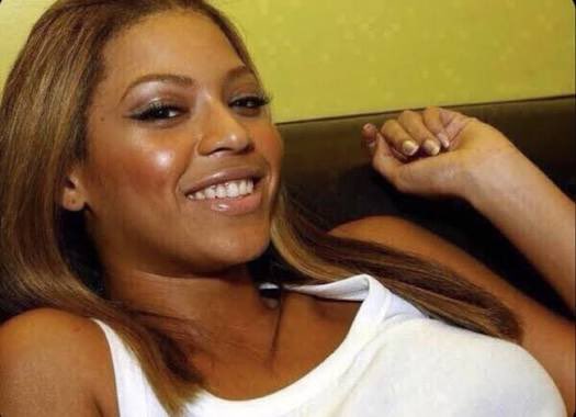 𐚁₊⊹⚡︎ tweet media