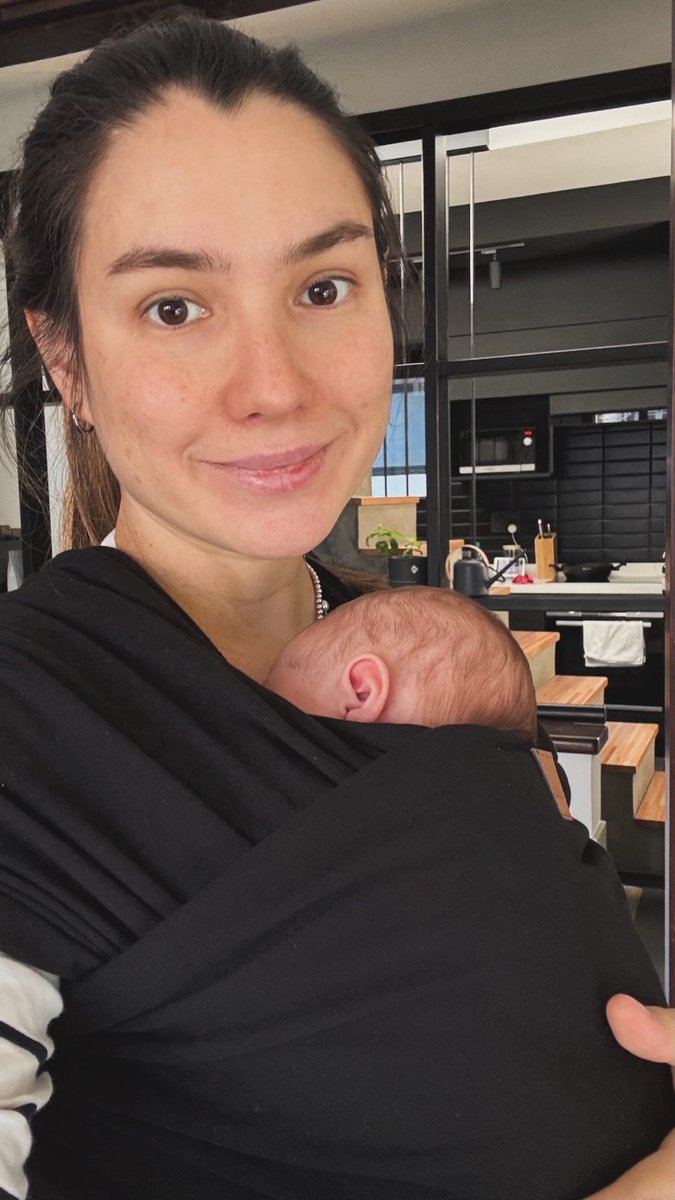 Lolita 👄 tweet media