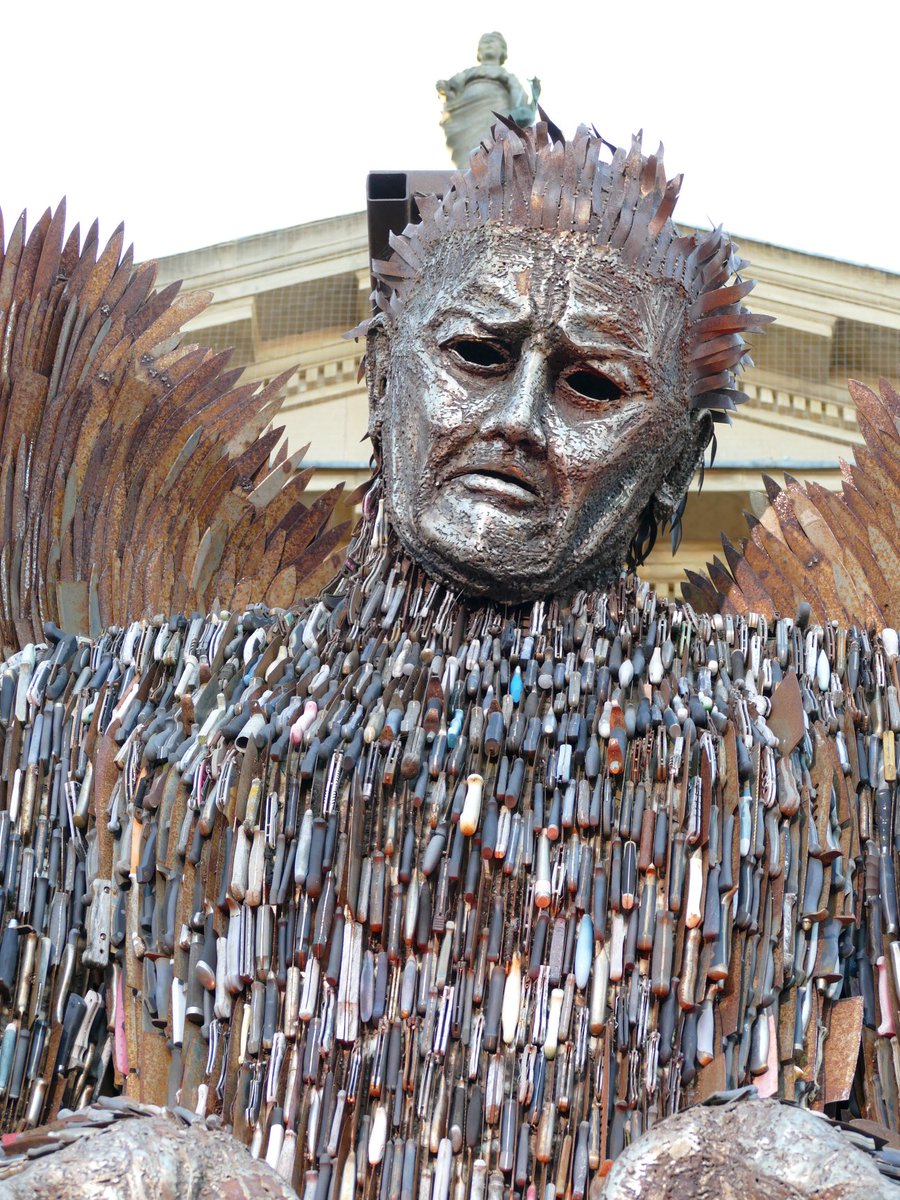 TraceyDagley's tweet image. The #KnifeAngel in 2014 the campaign “Hand in your knife to save a life” resulted in this creation, taking 4 years to construct #Newark it was worth the journey and quite an emotional experience to be confronted by the angel