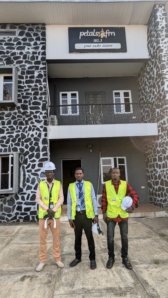 htaacademy01's tweet image. Our Ibadan Center Manager and team were live today on Petals FM 102.3, creating awareness about Honeytreat Trade Academy and the life-changing opportunities we offer through vocational skills training 

#honeytreattradeacademy #NigeriaYouth #VocationalTraining #ConstructionSkills