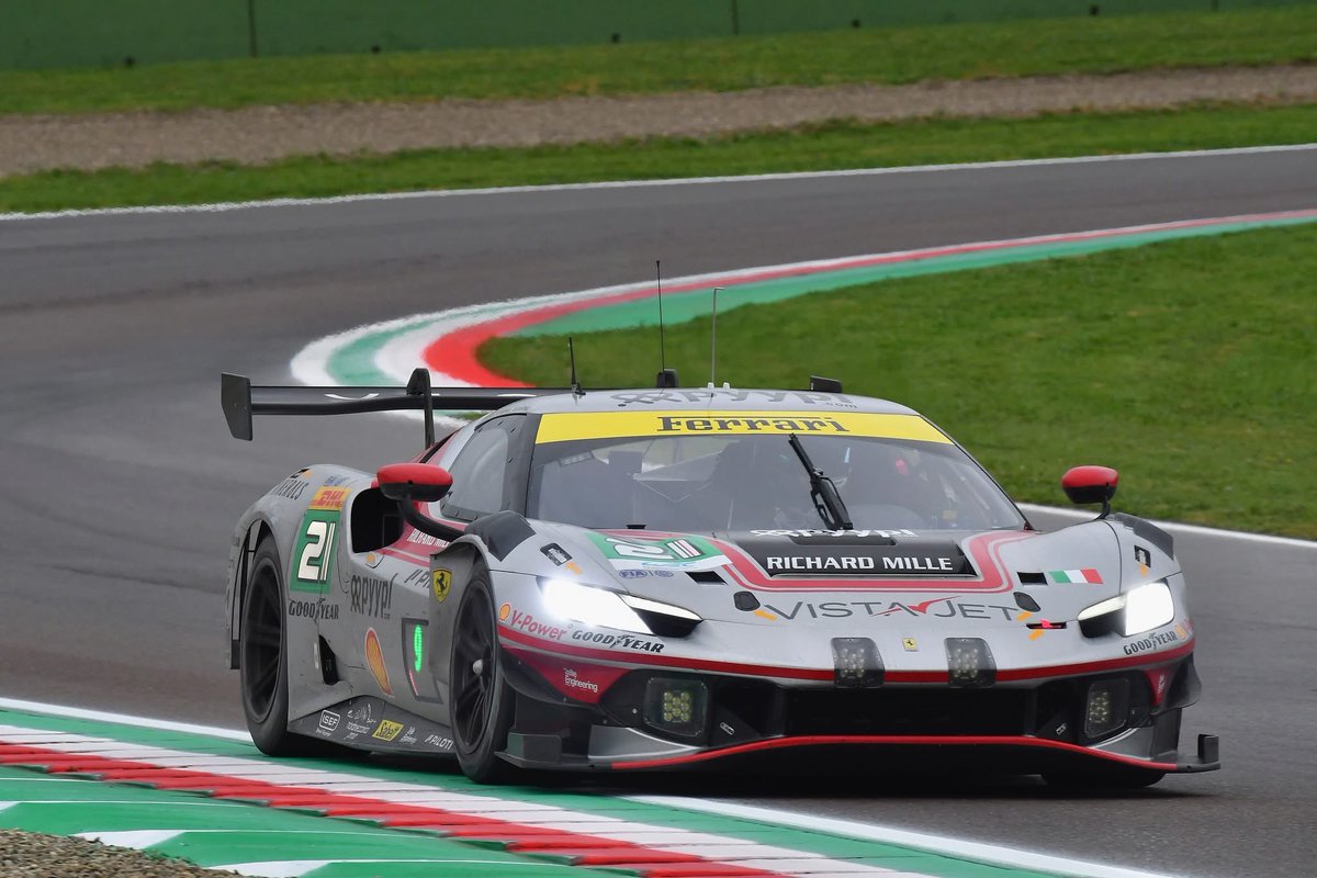 sfcluxembourg's tweet image. 🇫🇷 On peaufine les détails 📞👊

🇬🇧 Dialling in the details 📞👊

#scuderia #ferrari #club #luxembourg #scuderiaferrari #scuderiaferrariclub #scuderiaferrariclubluxembourg