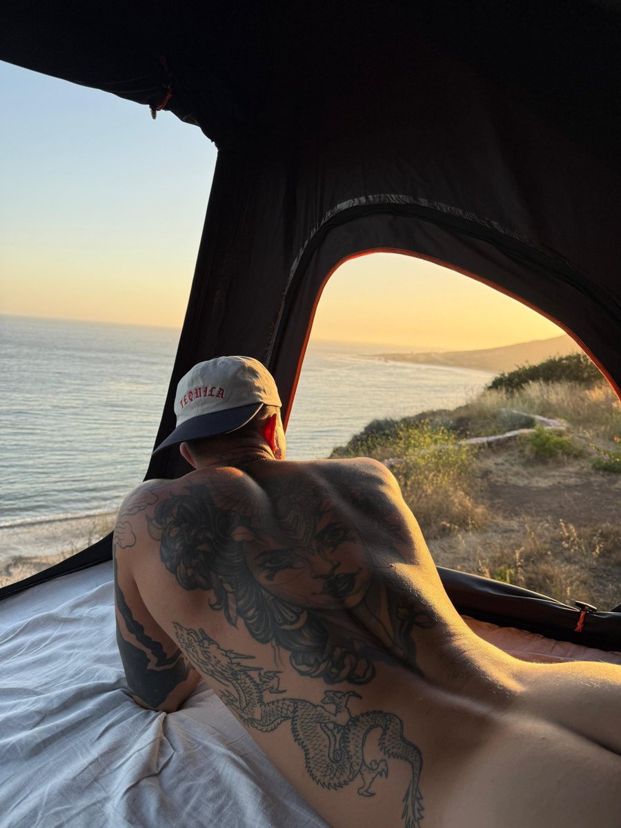 pornoligero.com tweet media