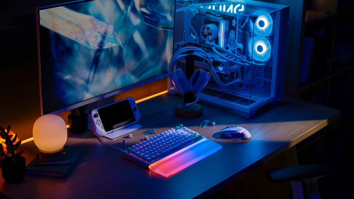 Logitech G tweet media