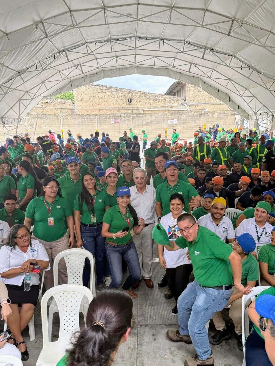 Alicia en el pais del sagrado corazón tweet media