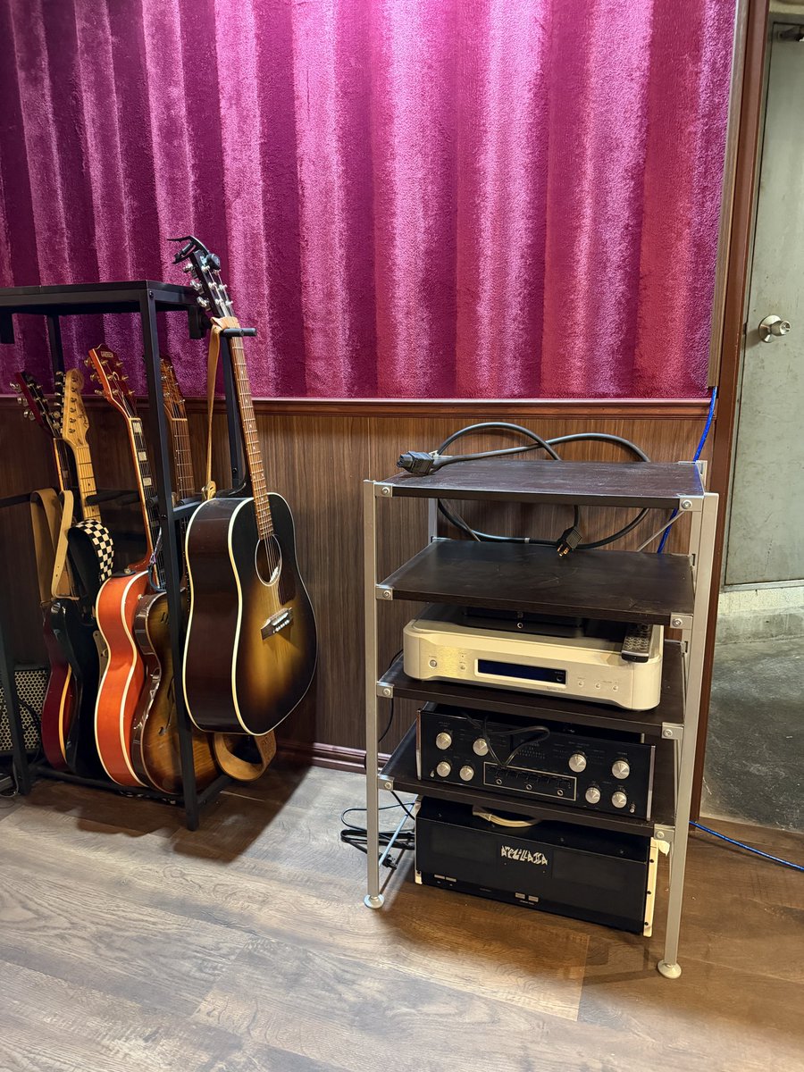 喫茶 紫音のマスター トッシー tweet media