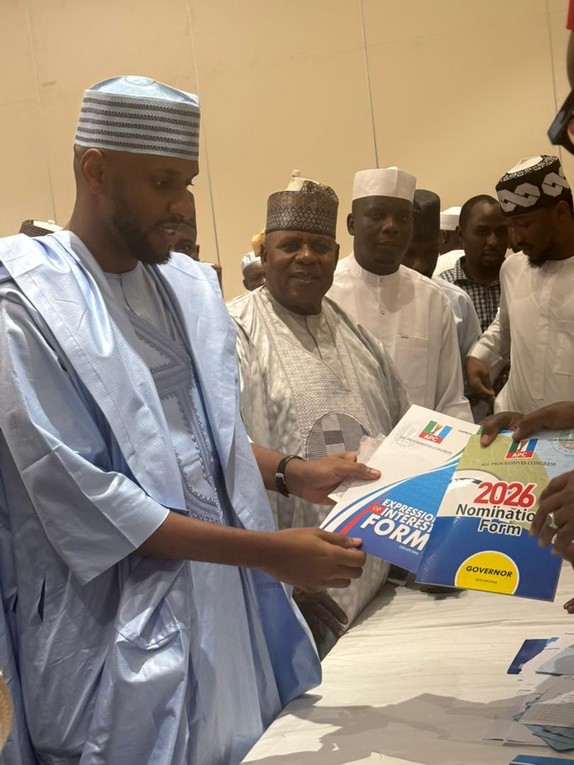 cbngov_akin1's tweet photo. BREAKING: Hon. Abdulrahman Bashir Haske (@OfficialABHaske) storms into the race.
Just purchased APC Governorship Nomination Forms worth ₦50 Million.
Adamawa, get ready
#HaskeDeclares #Haske2027 #AdamawaFirst #HaskeIsOkay https://t.co/FvTMiIVVtq