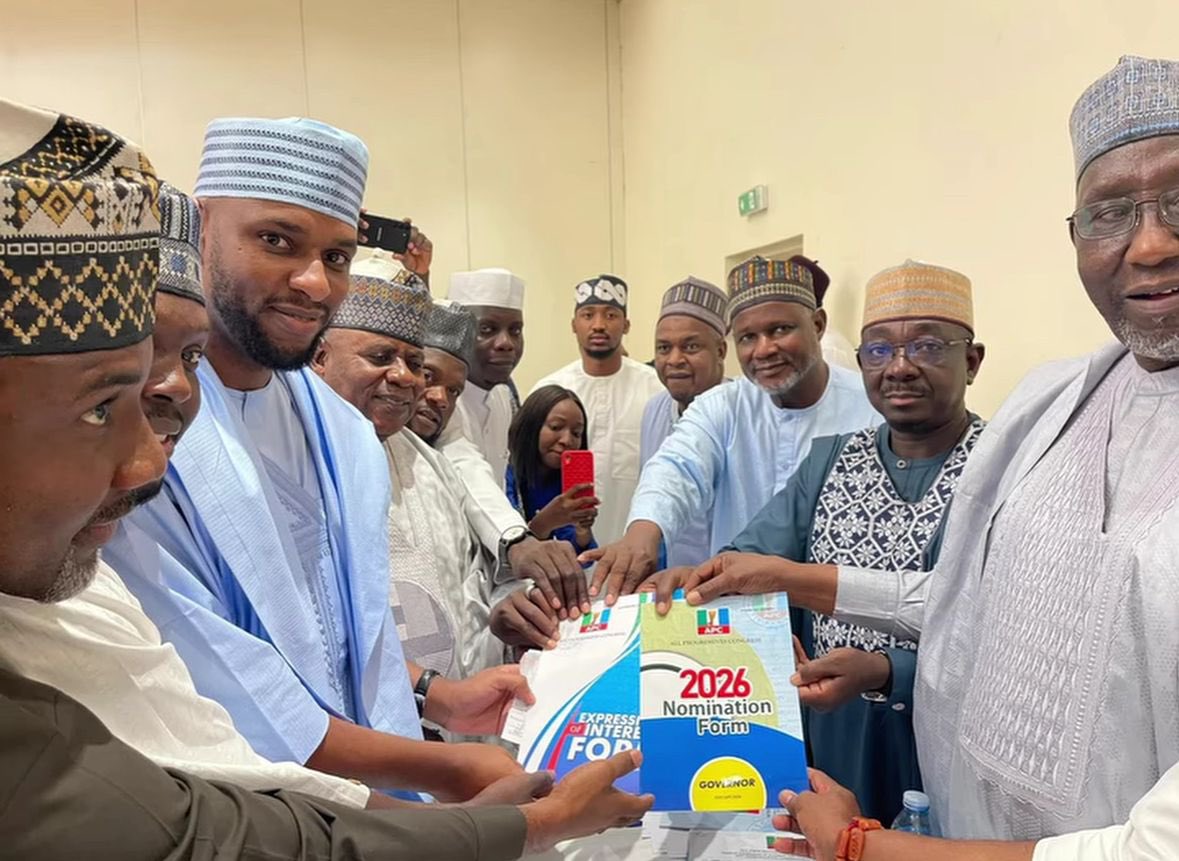 Ezeakachidozie's tweet photo. BREAKING NEWS:
Abdulrahman Haske, The Youngest Hopeful for Gubernatorial Position in Adamawa State, Picks Up Nomination Form for APC Primaries.
@OfficialABHaske
#Adamawa2027
#HaskeIsOkay
#HaskeDeclares
#AdamawaFirst https://t.co/Kd1hzgH5iU