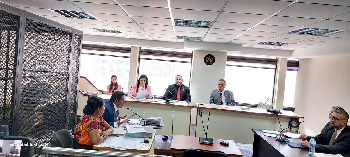 VerdadJusticiaG's tweet image. #CasoUSAC #Paraninfo El abogado de Sergio Morataya, indicó que el #MP y el representante de la USAC, no demostraron la imparcialidad directa de la Jueza Judith Secaida. Por lo tanto la recusación que presentan no tiene fundamento alguno para ser declarada con lugar.

Añadió que