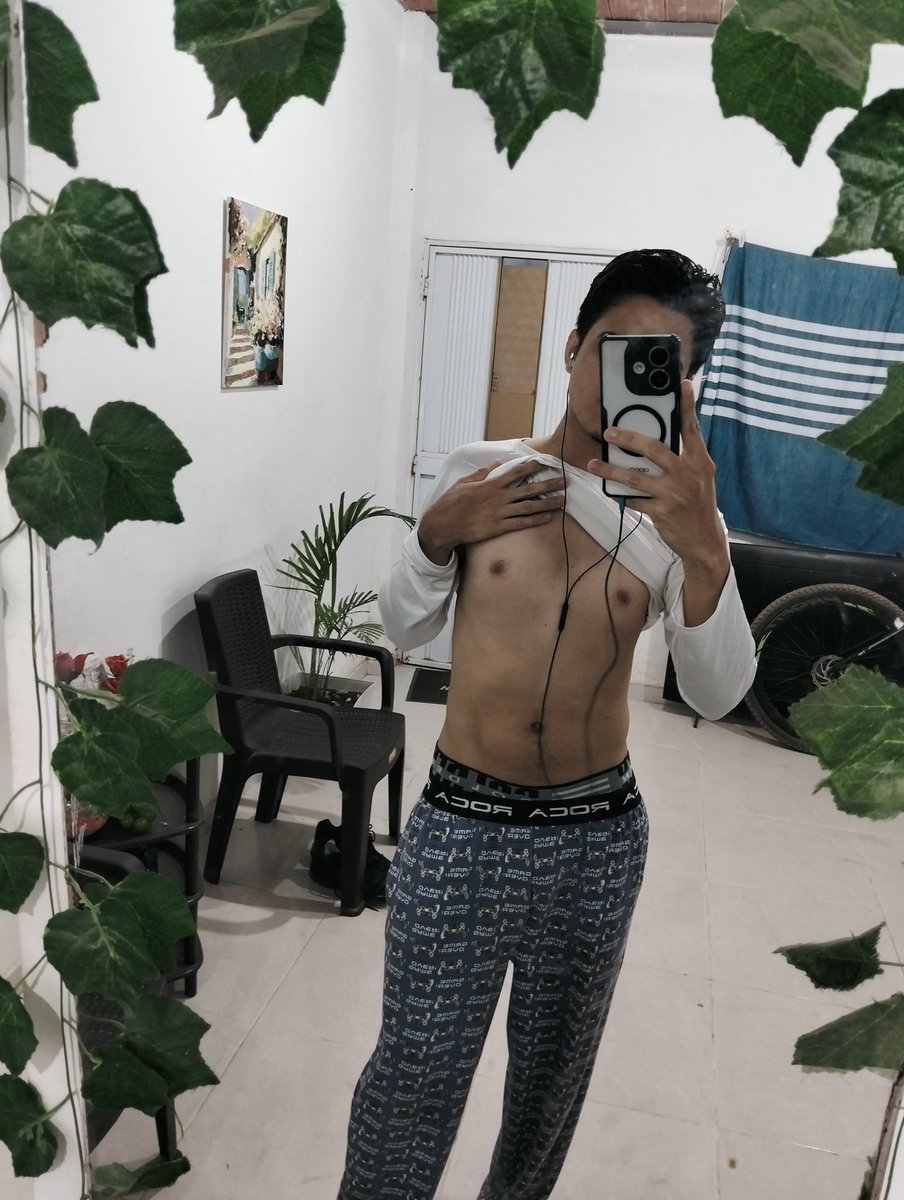El Moi 🐣😈 tweet media