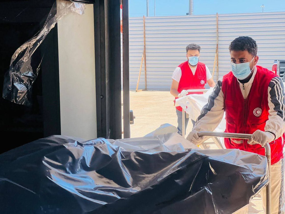 rgowans's tweet image. #Libya 28.04.26 - Libyan Red Crescent (Umm al-Razm Branch) recovered 2 unidentified bodies of #migrants washed ashore in Ras al-Tin area. The bodies were transferred to local authorities for completion of procedures. #migrantcrisis #DontTakeToTheSea #seenotrettung #Frontex