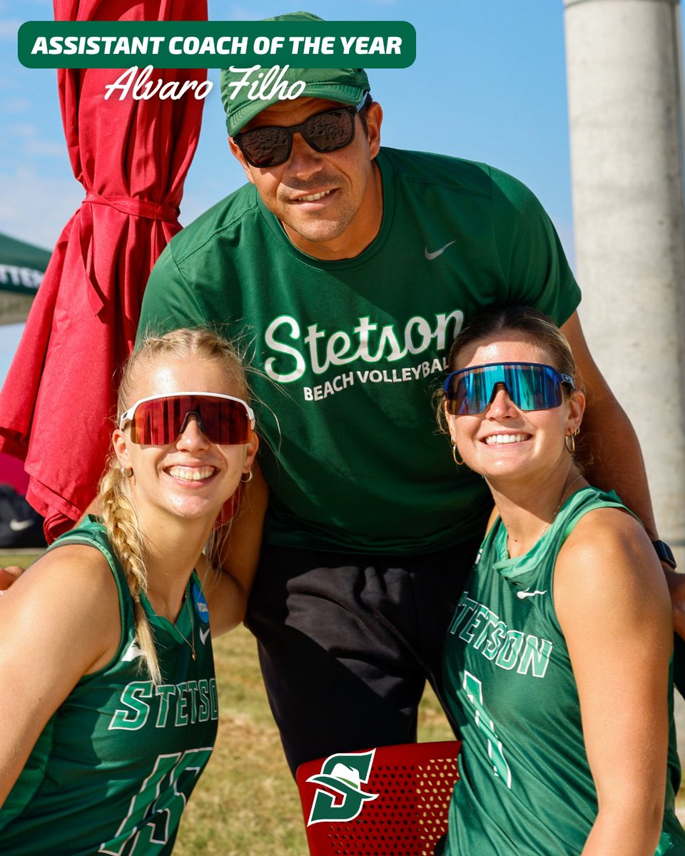 StetsonHatters's tweet image. 𝙏𝙝𝙚 𝙨𝙩𝙖𝙣𝙙𝙖𝙧𝙙 𝙨𝙩𝙖𝙧𝙩𝙨 𝙖𝙩 𝙩𝙝𝙚 𝙩𝙤𝙥.

Your 2026 Hattemy Coach of the Year winners:
Head Coach of the Year – Mike Jasper
Assistant Coach of the Year – Alvaro Filho

#GoHatters | @Stetson_SAAC