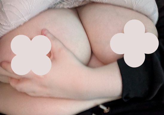 Graceful_Tits tweet media