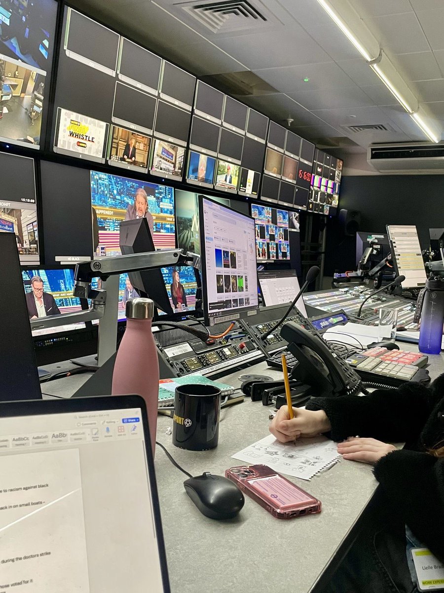 Brenna💋 tweet media