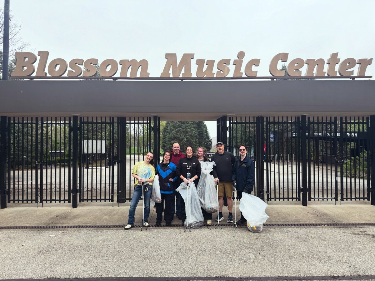 Blossom Music Center tweet media