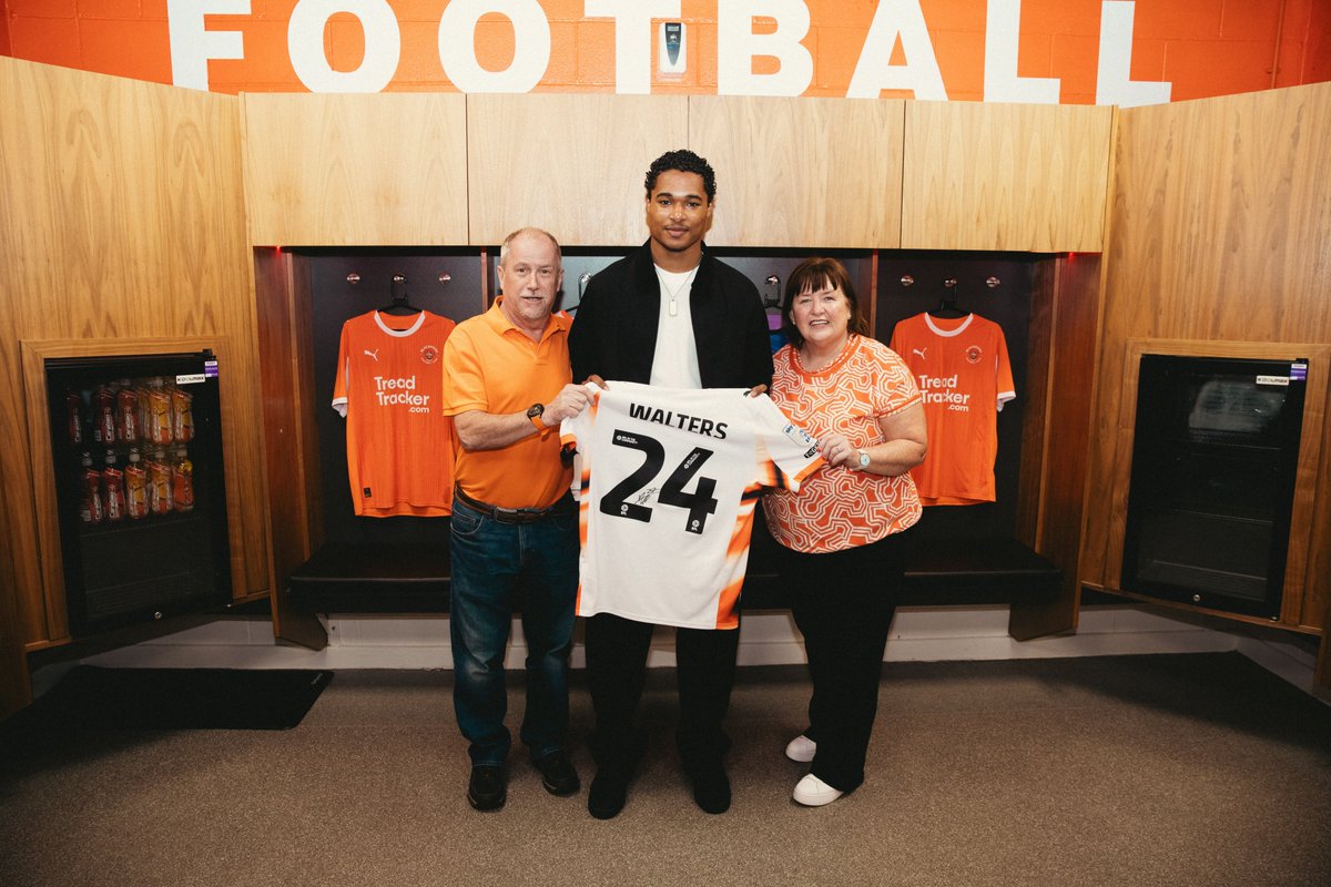 BlackpoolFC's tweet photo. Thanks to all of the business and fan player sponsors who attended tonight's end of season event.

Full gallery to follow tomorrow. 

🍊 #UTMP https://t.co/cV85FVBcML