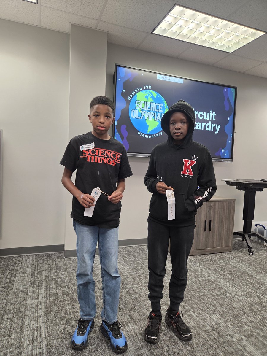 MsLogan2311's tweet image. Extremely proud of our @HumbleISD_RCE Science Olympiads Team for placing 3rd in Circuit Wizardry and winning the Spirit Award for Sportsmanship and Teamwork! Congratulations CUBS 💙🐻💚 #sciencematters #cubcommunity
